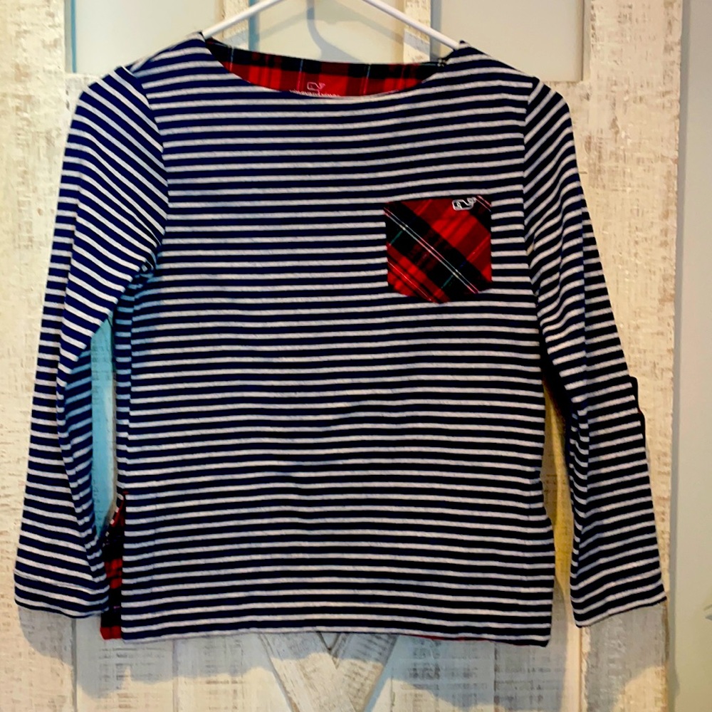 Vineyard Vines girls long sleeved top size 10-12